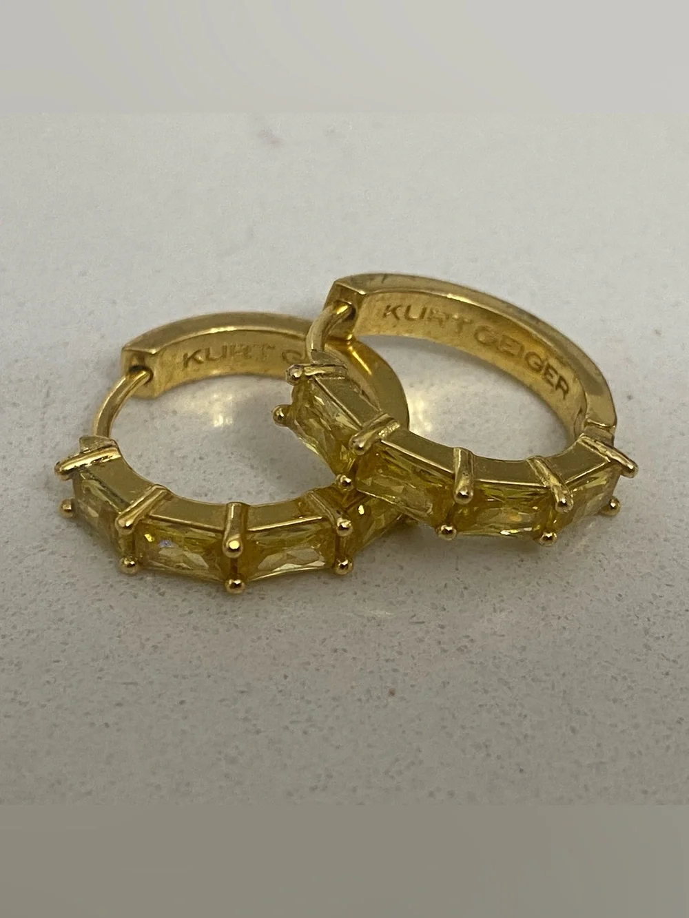 Kurt Geiger Crystal Huggie Hoop Earrings gold-plated brass yellow crystal stones